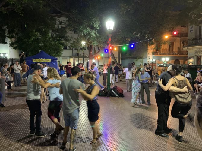 Not the tango show we saw but the famous Sunday evening dancing at Plaza Dorrego in the San Telmo neighbourhood