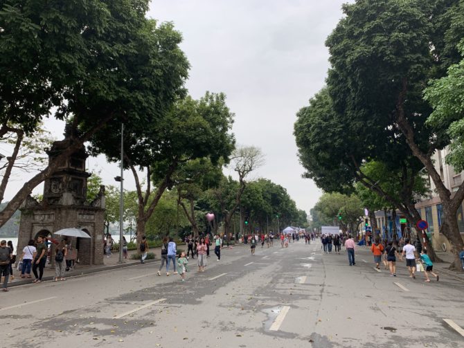 The streets by the lake during the pedestrianised weekend