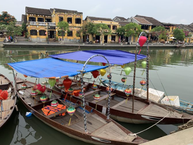 Welcome to Hội An! It's the pretty one. 