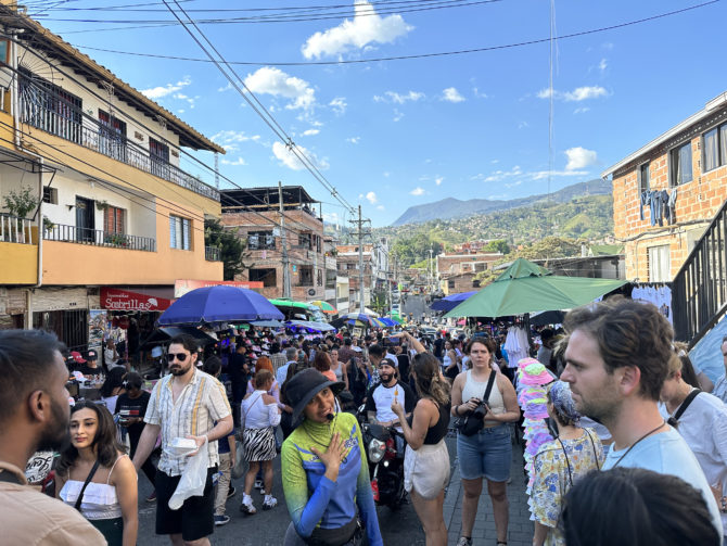 Our walking tour through comuna 13